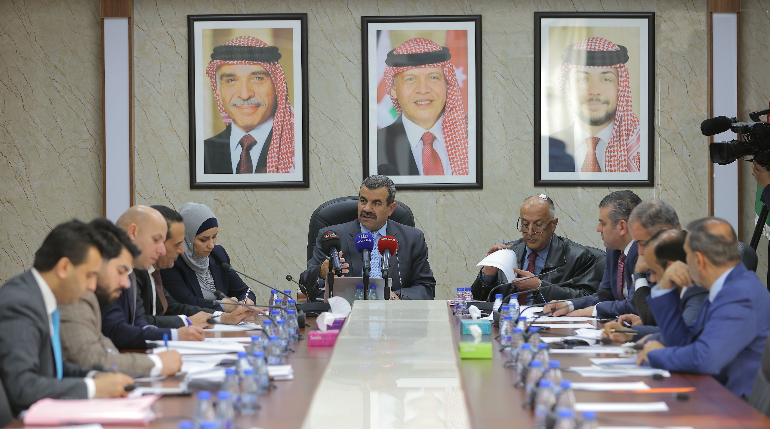 القانونية النيابية تشرع بمناقشة قانون معدل لقانون الإقامة وشؤون المغتربين