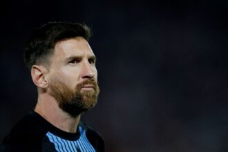 توقعات كروية لعام 2025: أرسنال في نهائي دوري الأبطال وميسي يعلن اعتزاله ومدريد يواجه تحديات