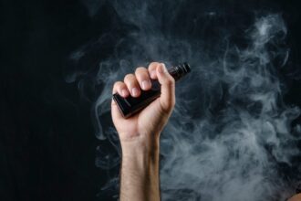 المكسيك تفرض حظرًا شاملاً على السجائر الإلكترونية