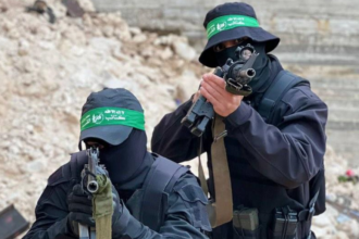 استشهاد فلسطينيين في قصف إسرائيلي على طولكرم والمقاومة تواصل المعارك