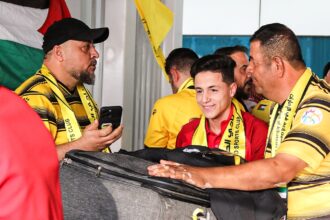 استقبال ناري للملكي.. الحسين إربد يحظى بدعم جماهيري كبير في الإمارات