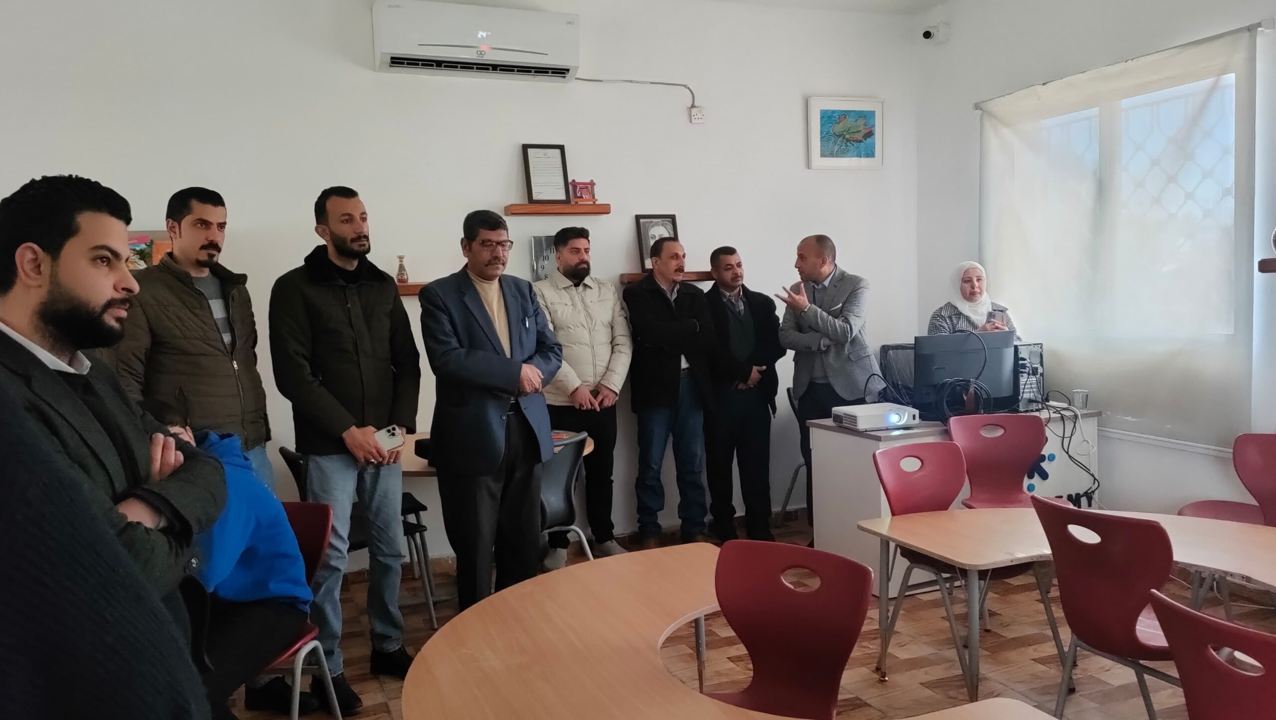 صورة حول : مركز زها الثقافي يعرض إنجازاته وتمكين المجتمع المحلي مركز زها الثقافي يعرض إنجازاته وتمكين المجتمع المحلي