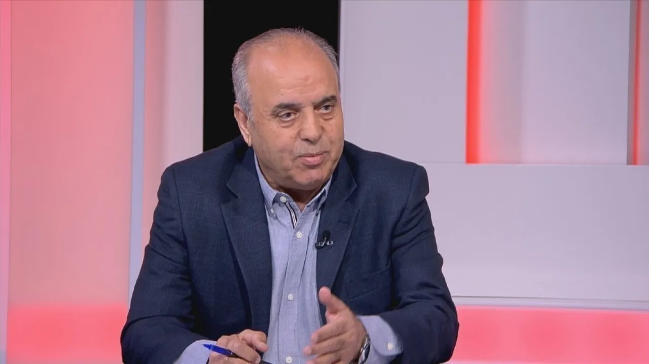 محافظة يتفقد مدارس الشونة الجنوبية ويؤكد دعم الوزارة لتلبية احتياجاتها