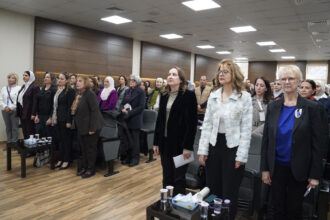 "دربنا" مشروع جديد يعزز فرص المرأة الأكاديمية بالتعاون مع جامعة بيدفوردشير
