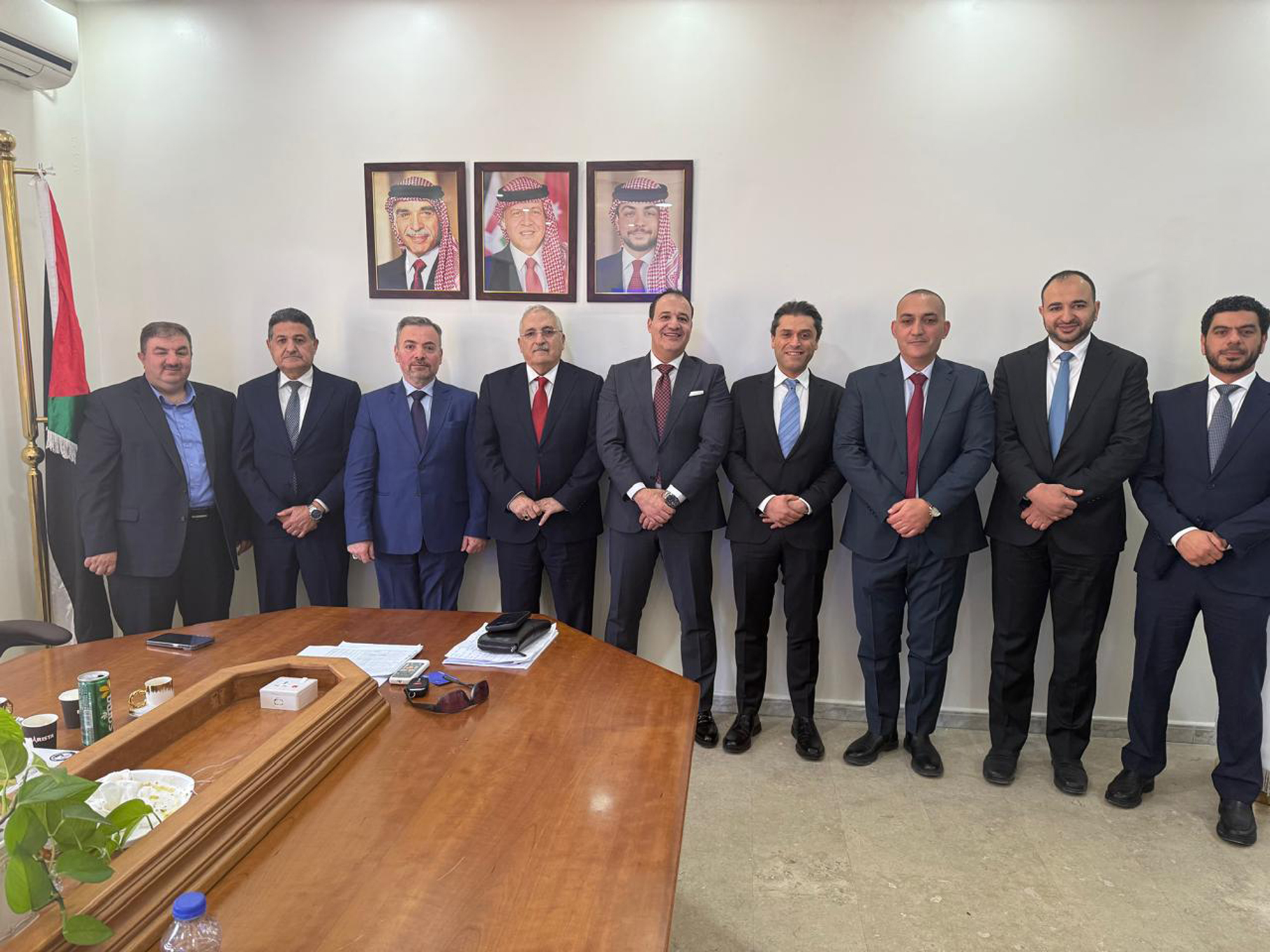 صورة حول : الرجبي رئيسا لجمعية المستثمرين الأردنية الرجبي رئيسا لجمعية المستثمرين الأردنية