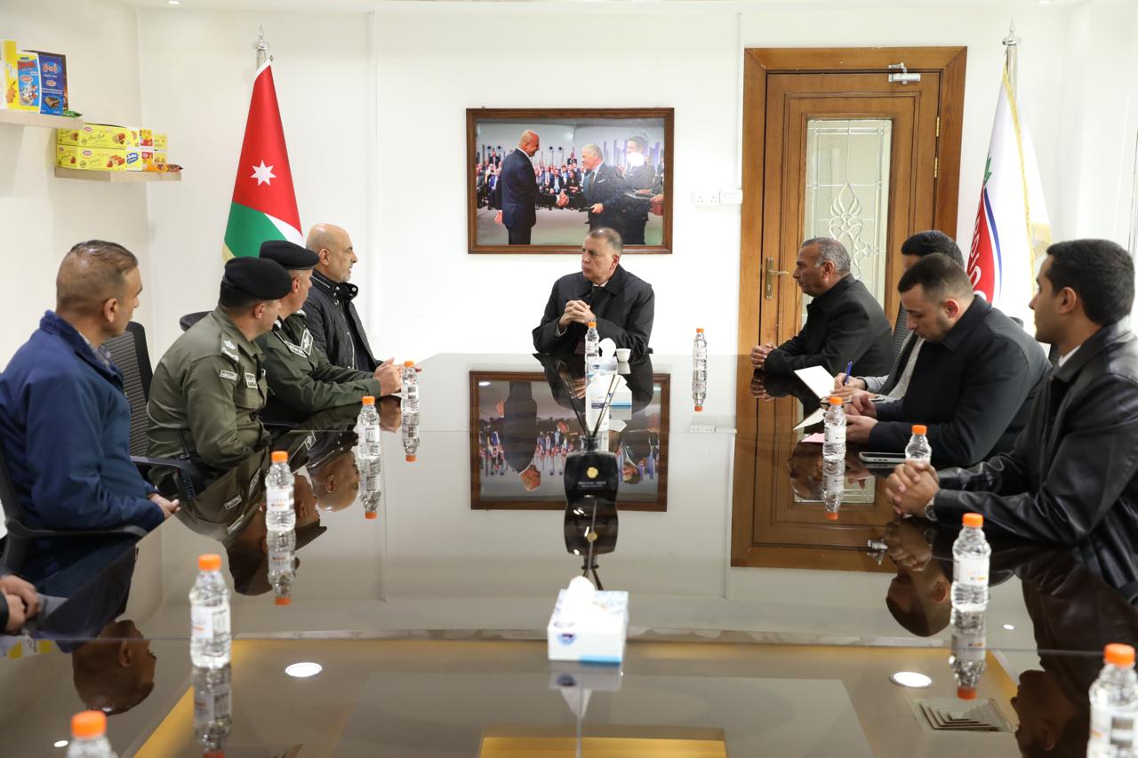 صورة حول : الفراية يزور منطقة القسطل ويلتقي عددا من المستثمرين بالمنطقة الفراية يزور منطقة القسطل ويلتقي عددا من المستثمرين بالمنطقة