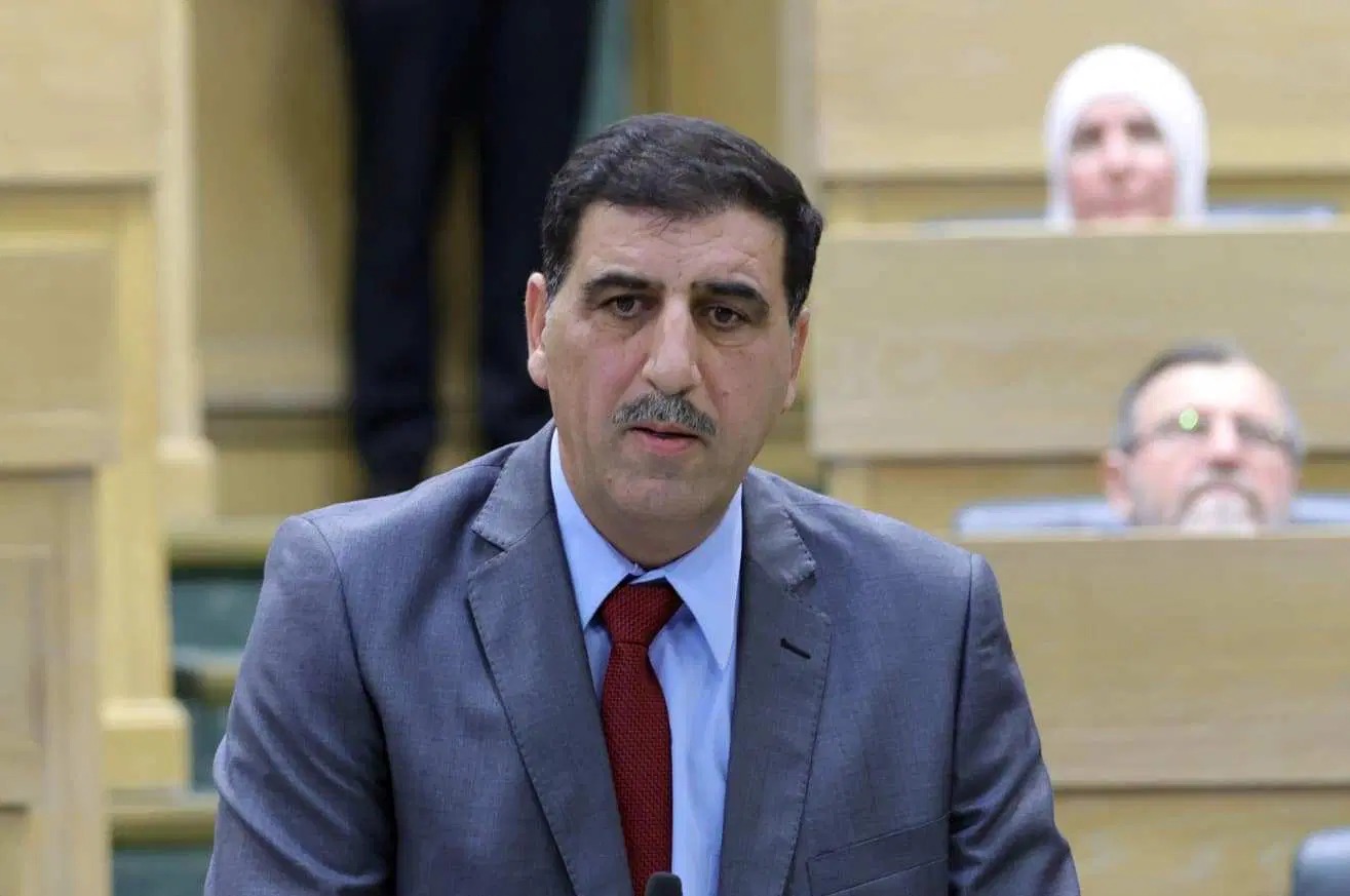 قبلان يكشف حقيقة الوضع المعيشي في الأردن.. الراتب يختفي بالكامل