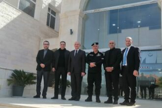الشبول يؤكد أهمية تحسين الخدمات الصحية في مراكز جرش