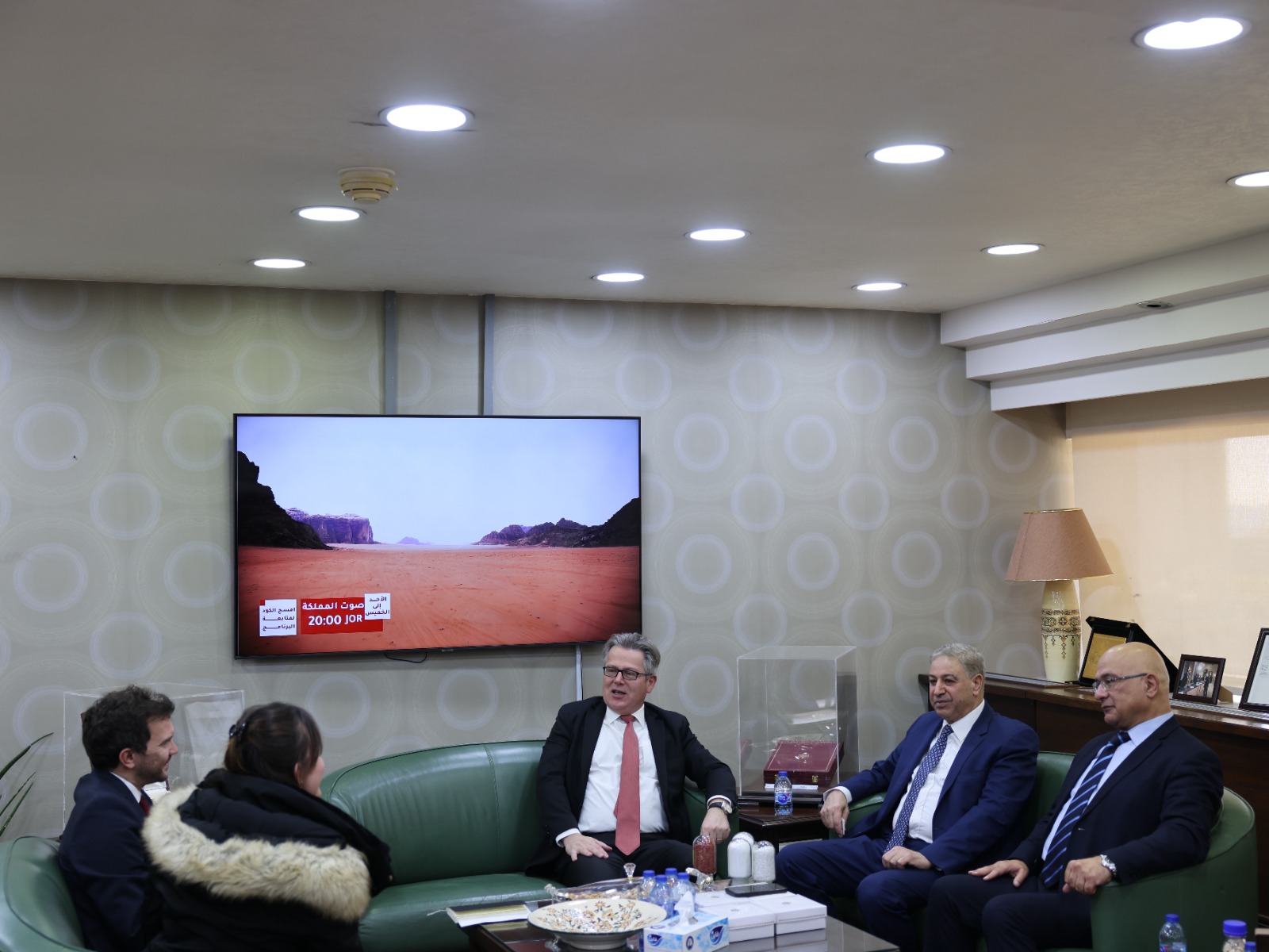 صورة حول : السفير الفرنسي في عمّان يزور "البوتاس العربية" ويطلع على خططها التطويرية ومشاريعها التوسعية السفير الفرنسي في عمّان يزور "البوتاس العربية" ويطلع على خططها التطويرية ومشاريعها التوسعية
