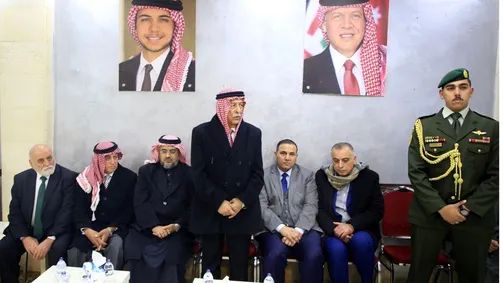 عاجل | العيسوي ينقل تعازي الملك وولي العهد لعشائر العليمات