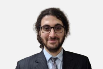 الطالب يوسف الشنطي من جامعة البترا يتأهل إلى برنامج تدريبي في شركة إيرباص العالمية