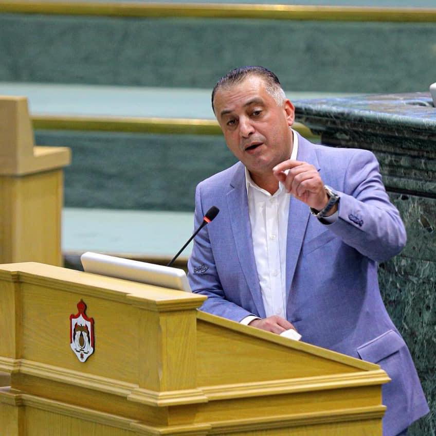 الظهراوي ينتقد الأزمة المرورية الخانقة من الرصيفة إلى الجامعة الأردنية