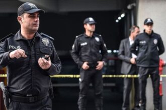 جريمة مروعة في أضنة.. شاب يقتل ثلاثة أشخاص داخل متجر