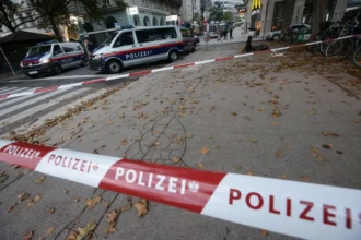 مقتل فتى وإصابة 4 في هجوم طعن بمدينة فيلاخ النمساوية