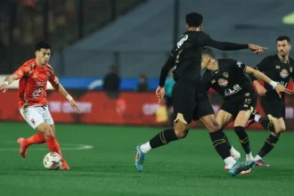الأهلي والزمالك يتعادلان 1-1 في قمة الجولة 15