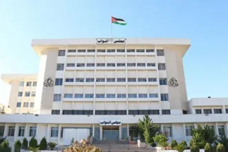 لجنة فلسطين النيابية تؤكد دعم مواقف جلالة الملك ورفض تهجير