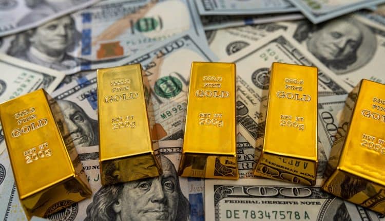 الشوبكي: الذهب يقترب من 3000 دولار والنفط يرتفع بعد قرارات ترامب