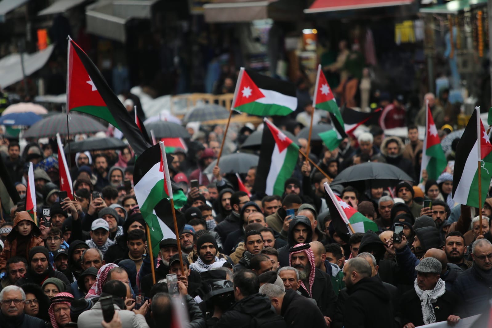 مسيرات حاشدة في إربد دعمًا لفلسطين