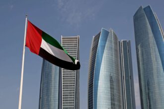 زيادة رواتب موظفي حكومة الفجيرة بنسبة 20% في الإمارات