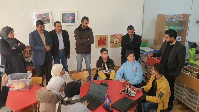 مركز زها الثقافي يعرض إنجازاته وتمكين المجتمع المحلي