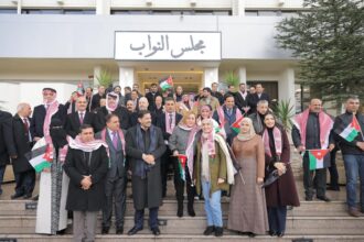 مجلس النواب يؤكد دعمه للملك بمشاركة واسعة في استقباله