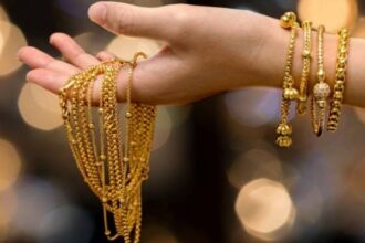 انخفاض أسعار الذهب محلياً اليوم الاثنين