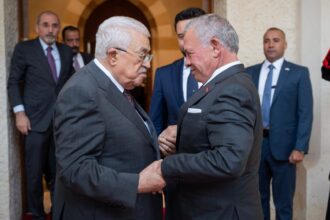 الملك يستقبل محمود عباس في قصر الحسينية ويؤكد دعم الأردن الثابت للقضية الفلسطينية