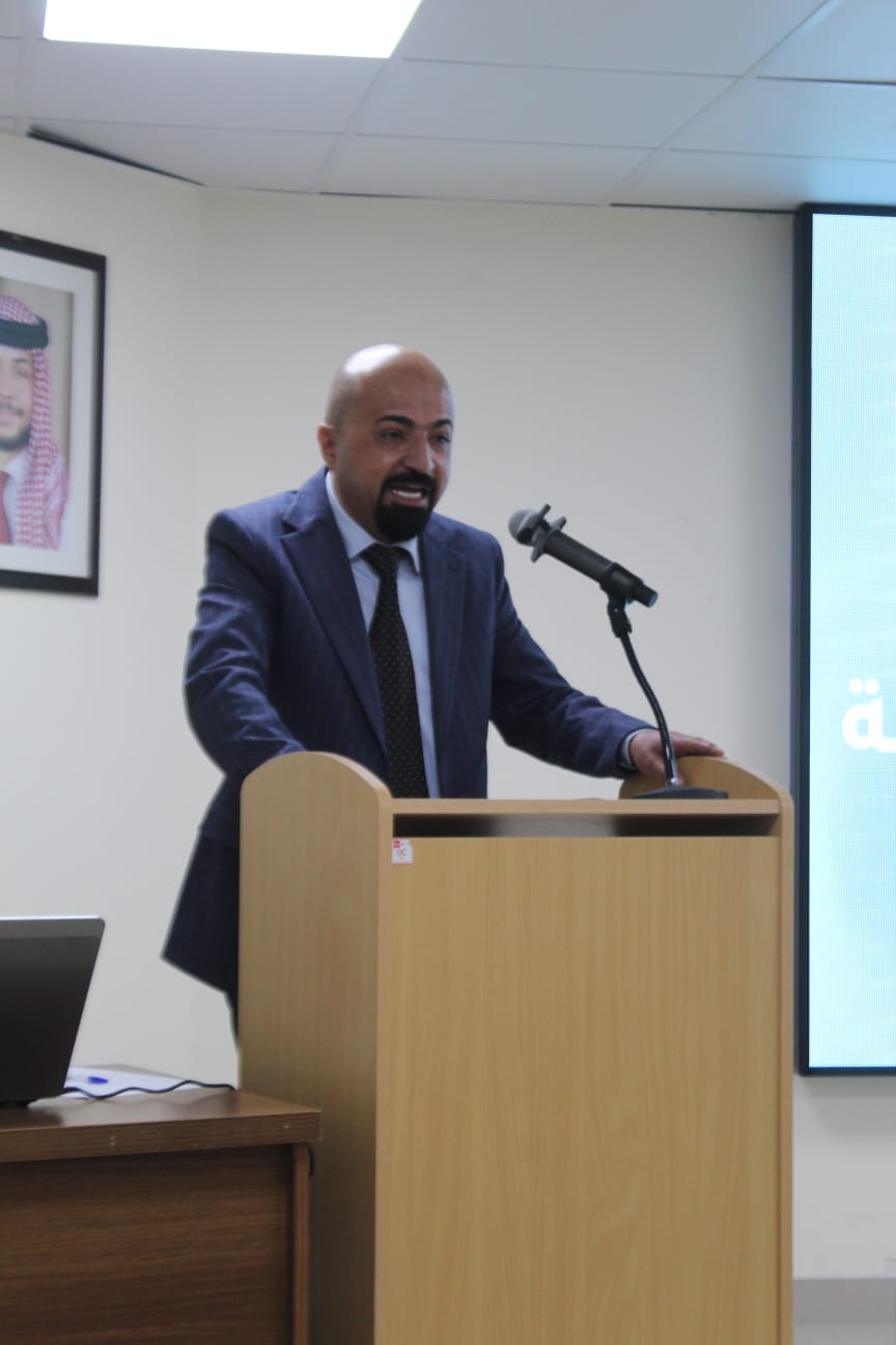 الكلية الجامعية الوطنية للتكنولوجيا بالتعاون مع لجنة خدمات ام نوارة تحتفل بميلاد جلالة الملك