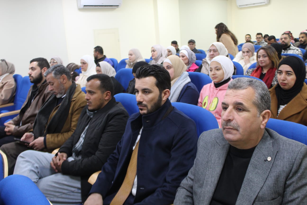 الكلية الجامعية الوطنية للتكنولوجيا بالتعاون مع لجنة خدمات ام نوارة تحتفل بميلاد جلالة الملك