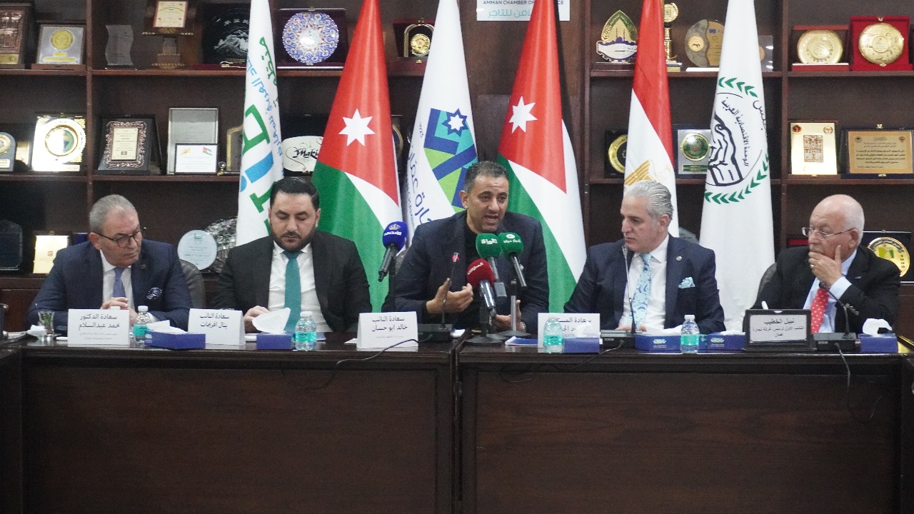 المؤتمر الصحفي للاعلان عن فعاليات المعرض العربي الدولي للاثاث والمفروشات والصناعات الخشبيه
