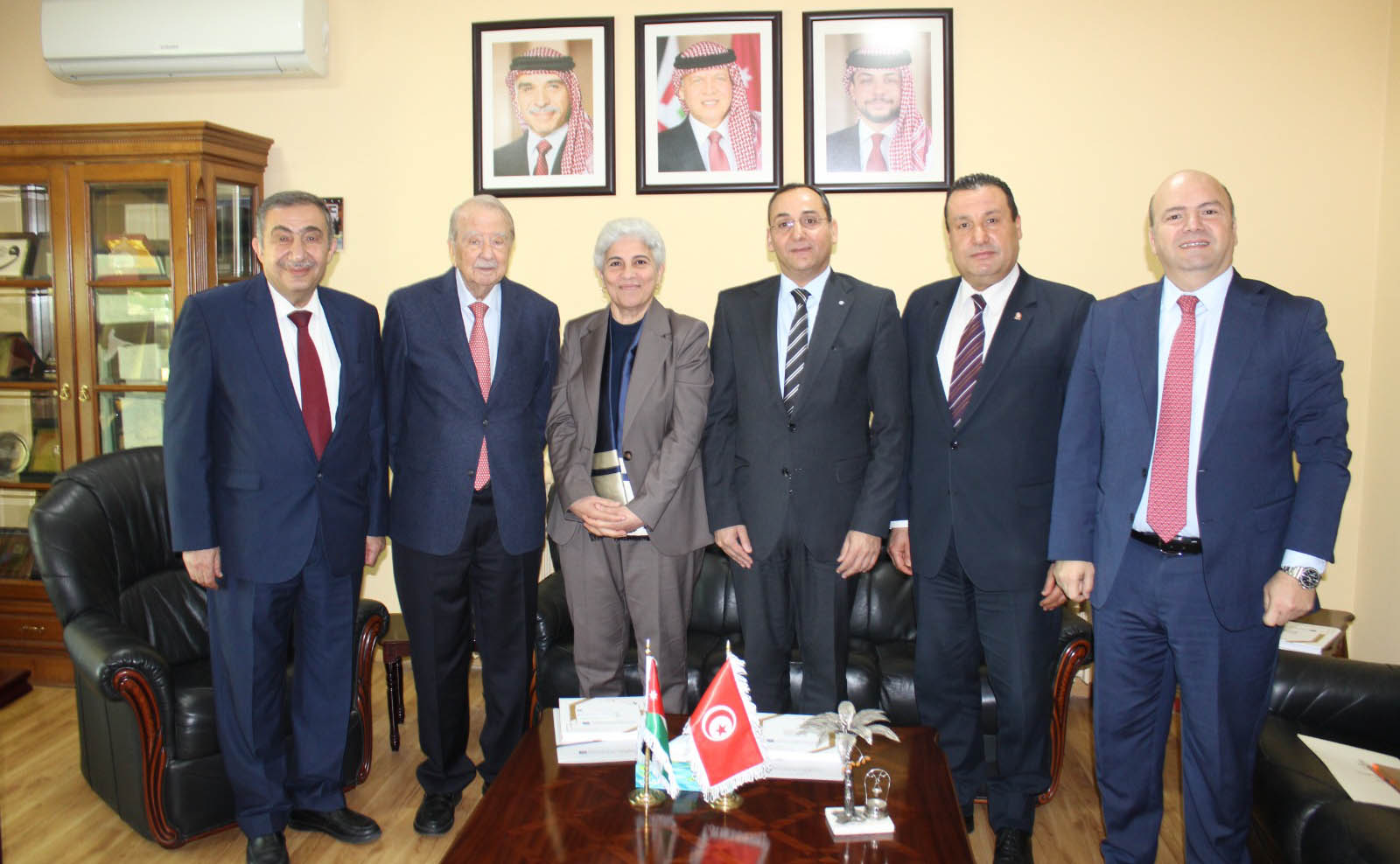رئيس جمعية رجال الأعمال والسفيرة التونسية يبحثان تعزيز الشراكات العربية