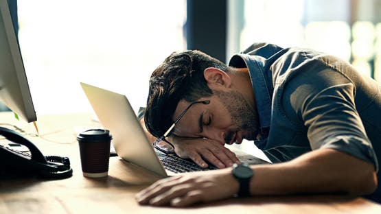 النعاس الصباحي في رمضان.. أسباب وحلول