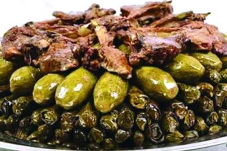 "ورق العنب والكوسا" لذة رمضانية لا تقاوم