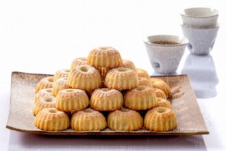 معمول العيد.. حلوى تقليدية تجمع العائلات في أجواء الفرح