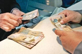 نشاط متزايد في سوق الصرافة الأردني مع ارتفاع الطلب على الدينار