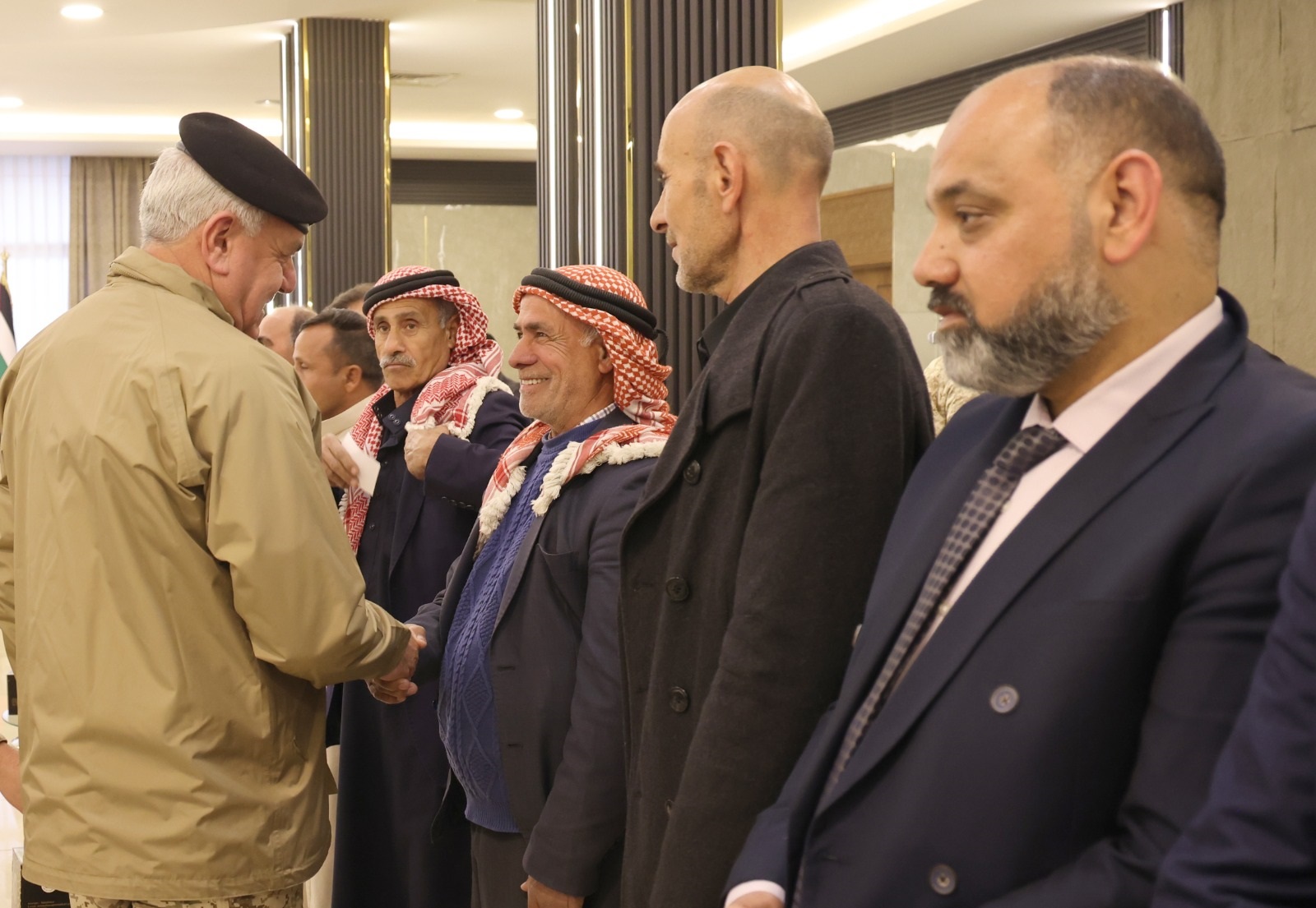 القوات المسلحة تقيم افطارات رمضانية لرفاق السلاح من المتقاعدين العسكريين والمحاربين القدامى في عدد من تشكيلاتها ووحداتها