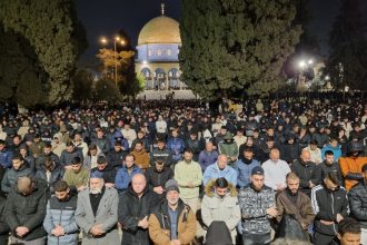 85 ألفا يؤدون صلاتي العشاء والتراويح في المسجد الأقصى