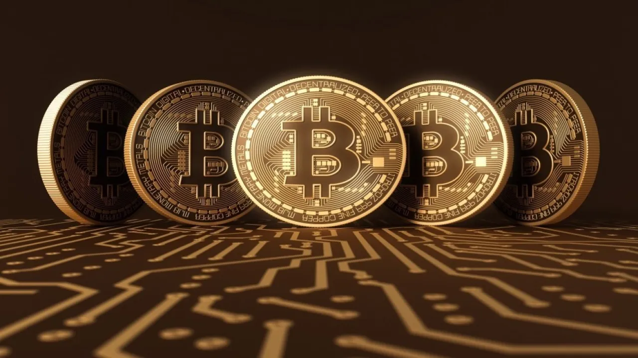 ترامب يطلق مبادرة جديدة لتخزين البيتكوين في الاحتياطي الاستراتيجي