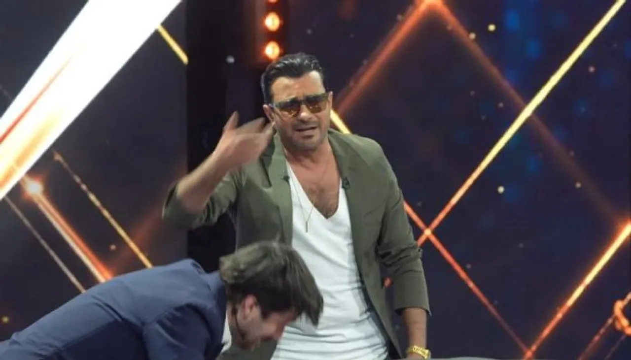 رامز جلال يسخر من محمد رجب