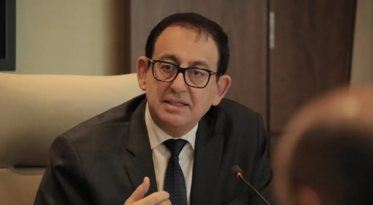 مستو: الطائرات الجاثمة على أرض المطار تُشكل خطرًا على سلامة وأمن الطيران