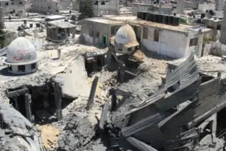 القصف الإسرائيلي دمر 81 مسجداً كلياً في رفح