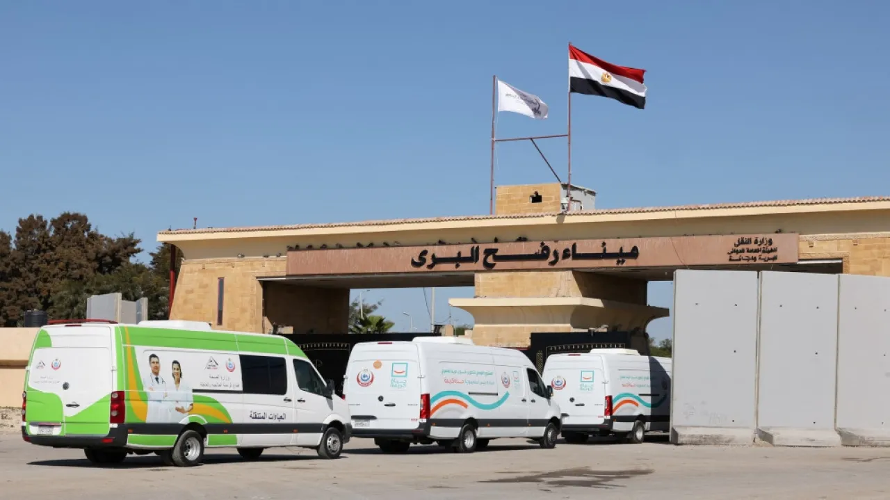 إسرائيل تغلق معبر رفح وتمنع سفر المرضى من غزة