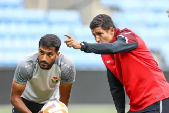 عموتة مرشحا لتدريب المنتخب العراقي