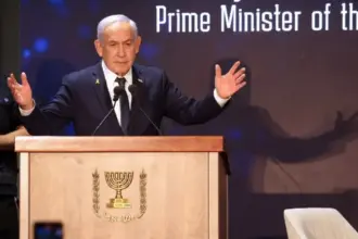 عاجل | نتنياهو يكلف الموساد بالعثور على دول توافق على استقبال الفلسطينيين