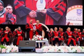 بالصور .. برعاية أ.د.حمدان احتفال عمان الاهلية لليوم الثاني بتخريج طلبة الفصل الاول من الفوج 3