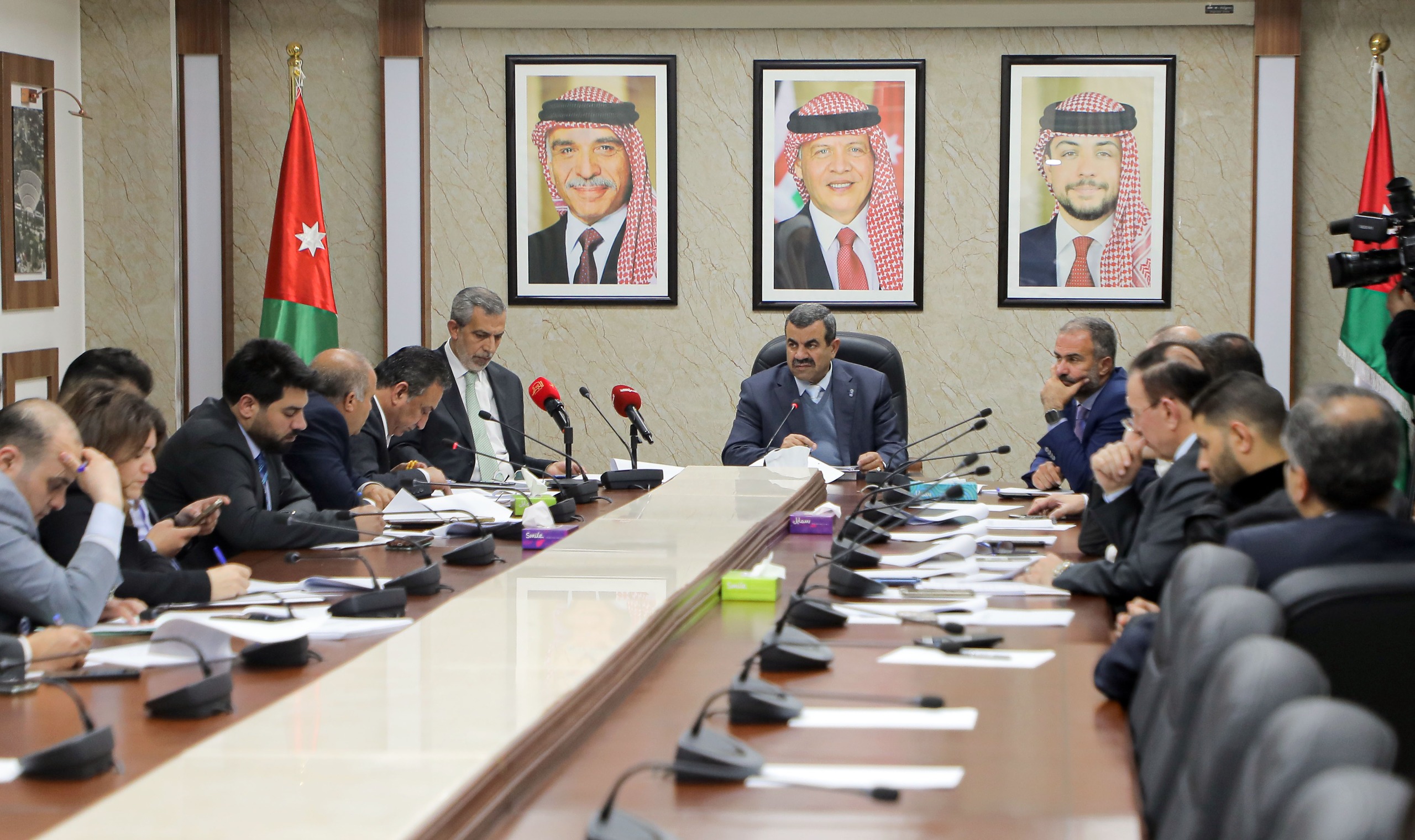 "القانونية النيابية" تناقش مشروع قانون الوساطة لتسوية النزاعات المدنية