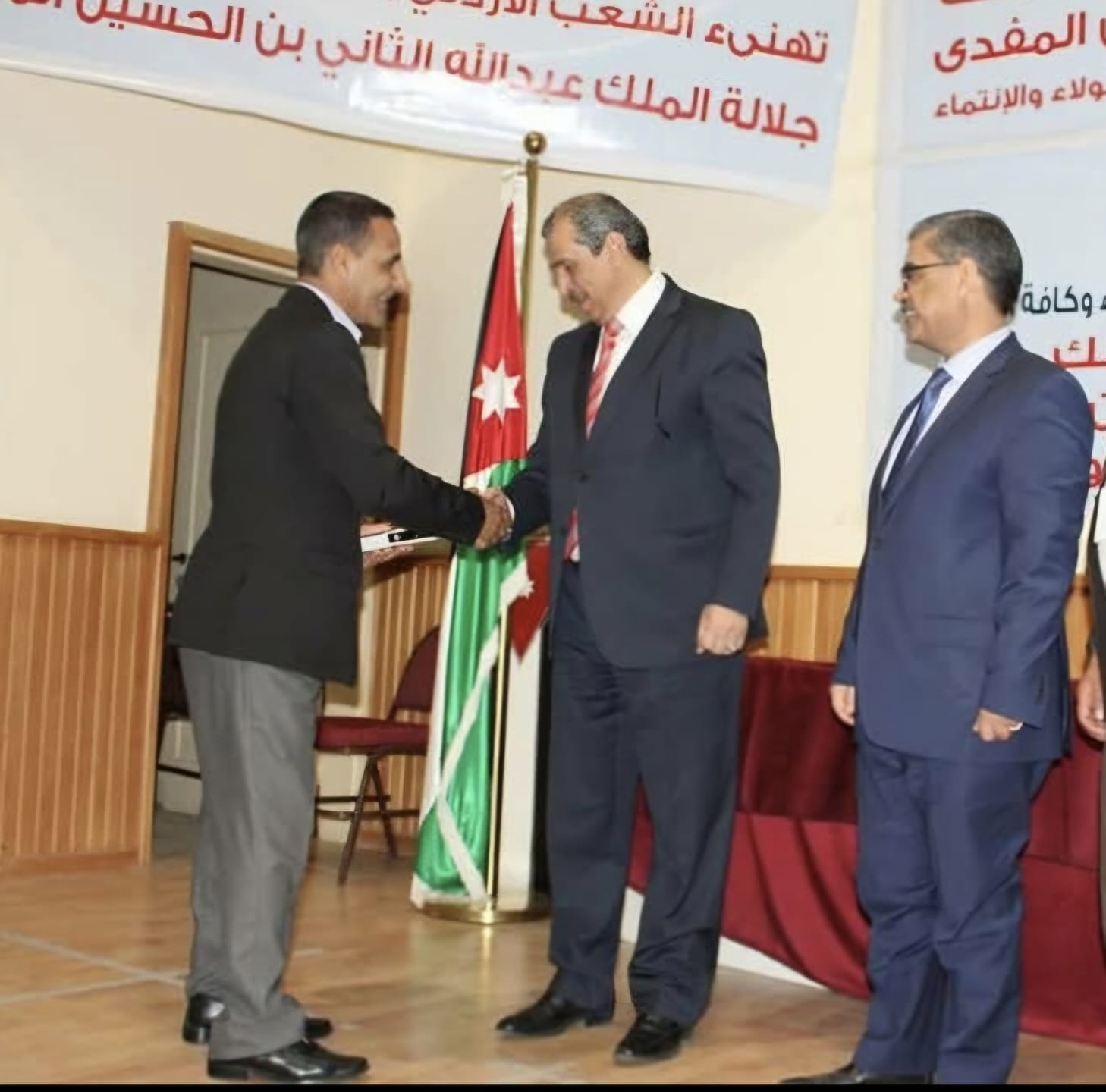 الطراونة :كاتب واعلامي قل نظيره 