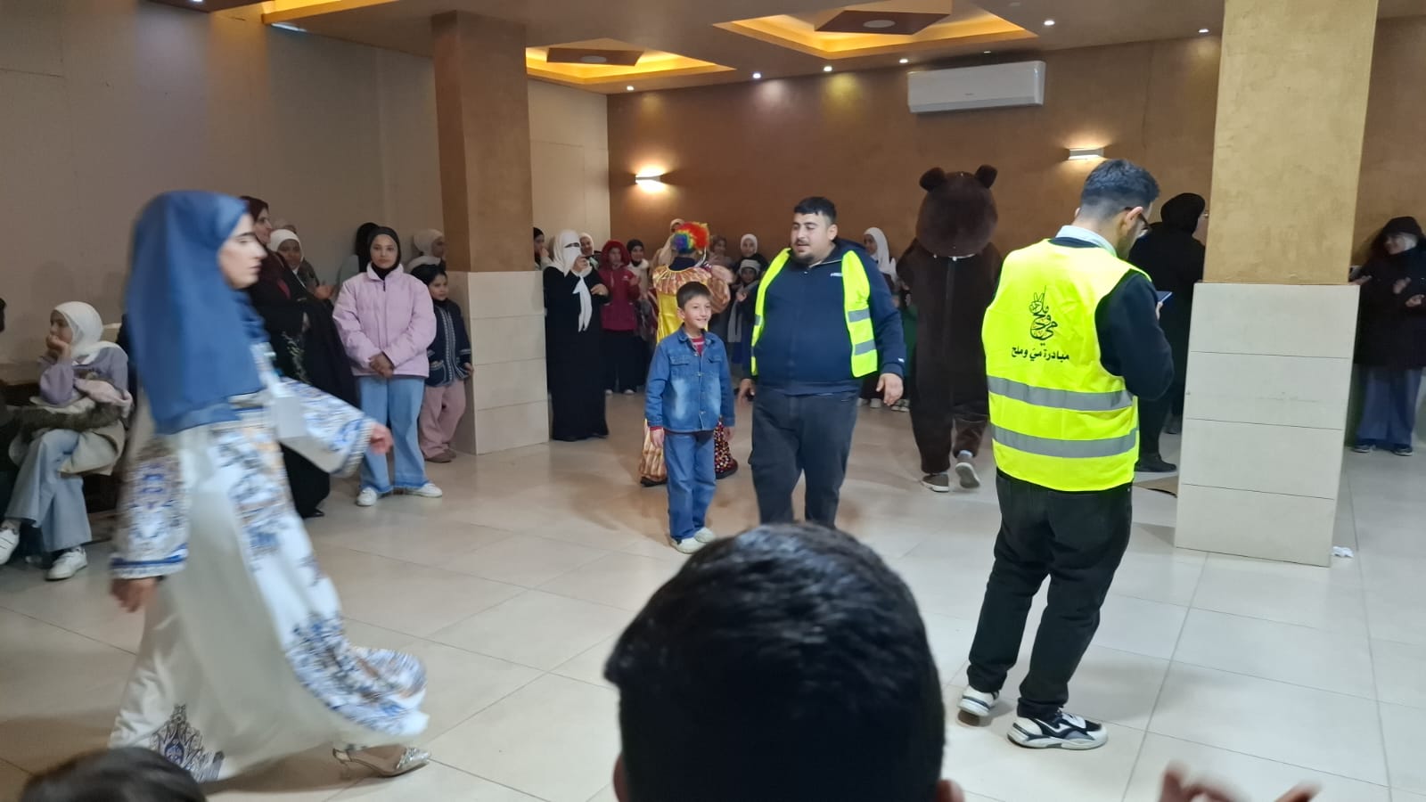 مبادرة فريق قيادتنا هاشمية وهويتنا أردنية تقيم افطار للأيتام في محافظة الكرك