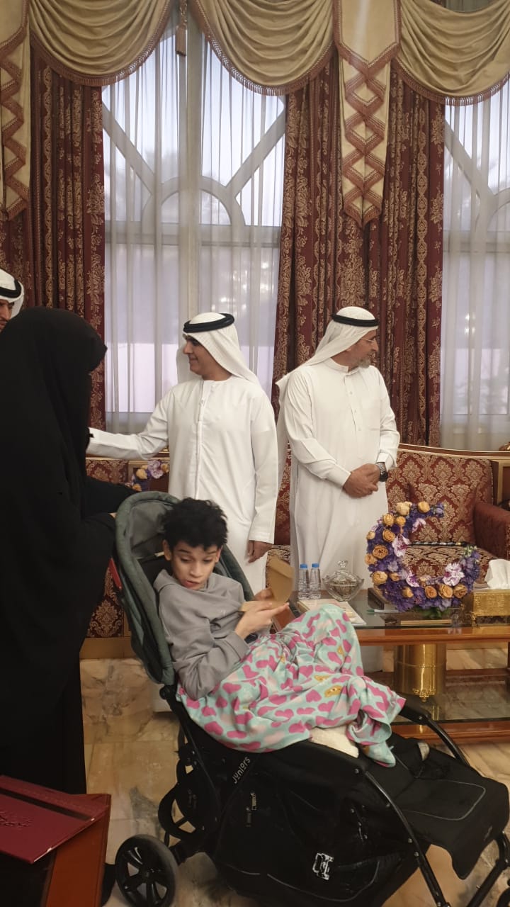 الشيخ القاسمي يستقبل رئيس وأعضاء مركز الإمارات الدولي لتأهيل وتدريب أصحاب الهمم في عجمان