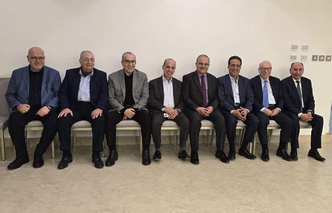 وزير الأشغال يقيم مأدبة إفطار لوزراء الأشغال السابقين
